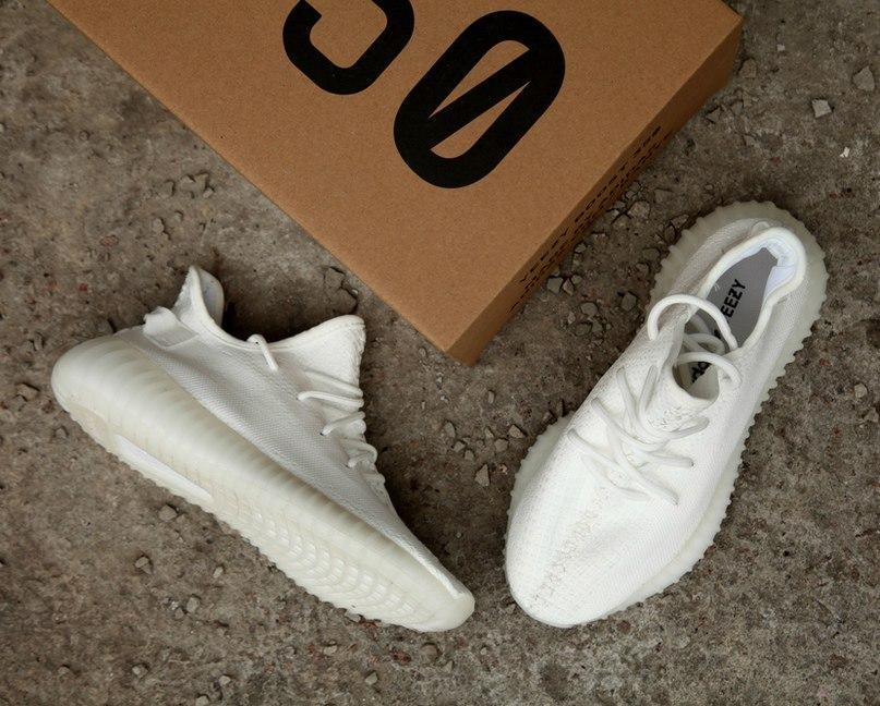 Мужские кроссовки Adidas Yeezy Boost 350 V2 Triple White / Адидас Изи Буст 350 в2 Белые, Белый
Мужские кроссовки Adidas Yeezy Boost 350 V2 Triple White / Адидас Изи Буст 350 в2 Белые, Белый