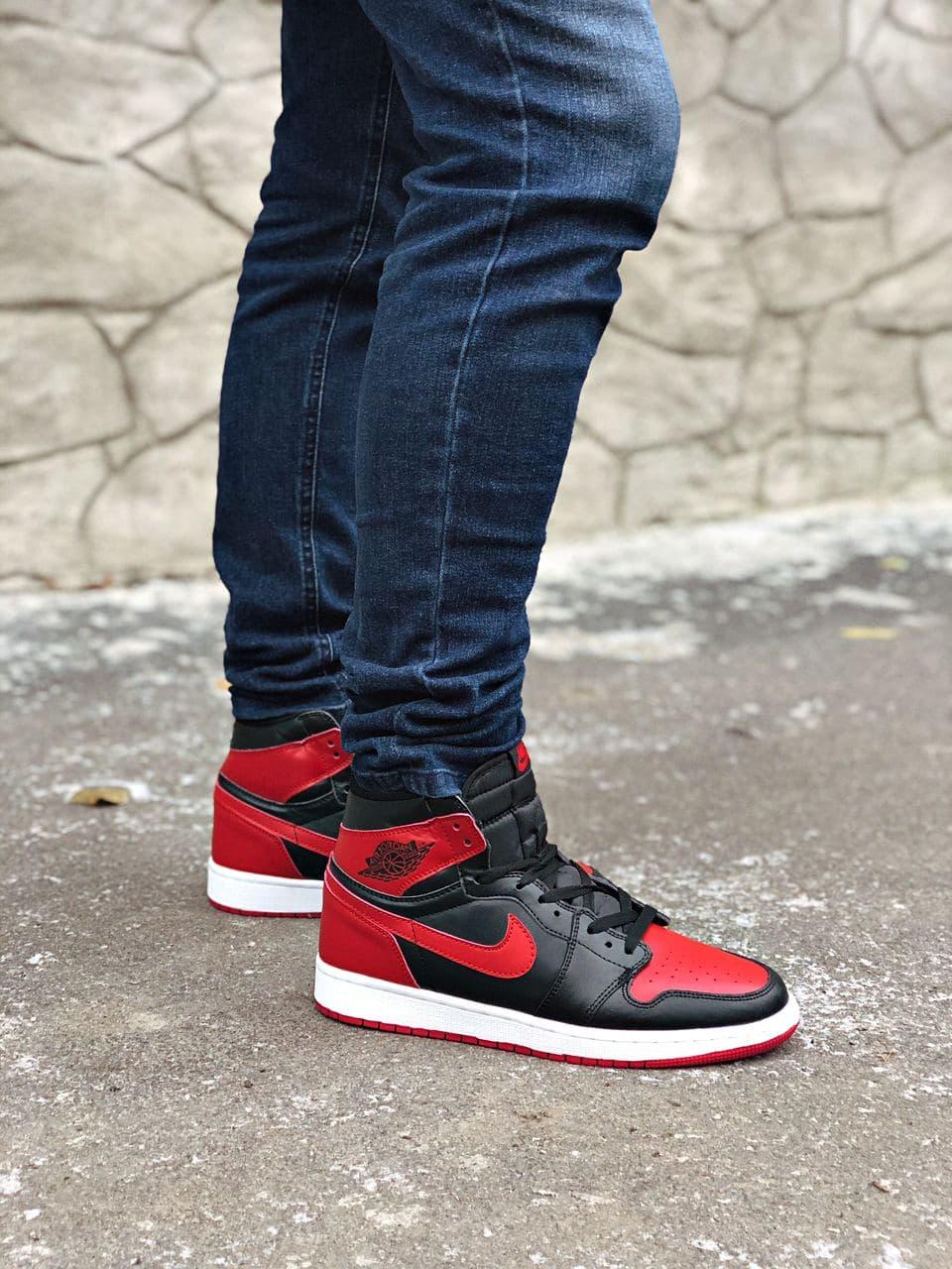 Кроссовки мужские черные с красным Nike Air Jordan 1 Retro Black White Кроссы Найк Аир Джордан 1 Ретро, Черный
Кроссовки мужские черные с красным Nike Air Jordan 1 Retro Black White Кроссы Найк Аир Джордан 1 Ретро, Черный