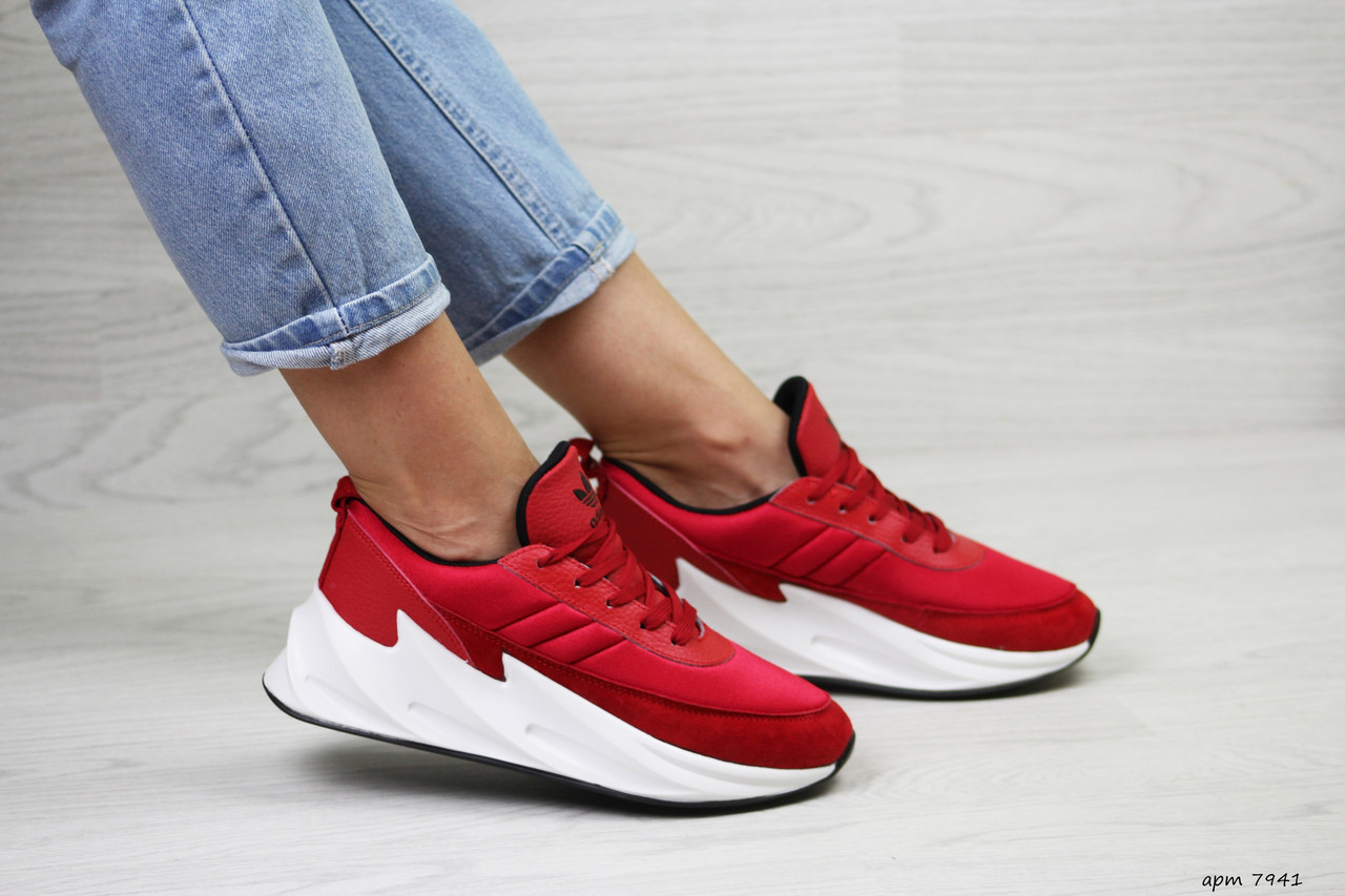 Женские кроссовки в стиле Adidas Адидас Sharks, красные с белым 40 (25,7 см), Красный
Женские кроссовки в стиле Adidas Адидас Sharks, красные с белым 40 (25,7 см), Красный
