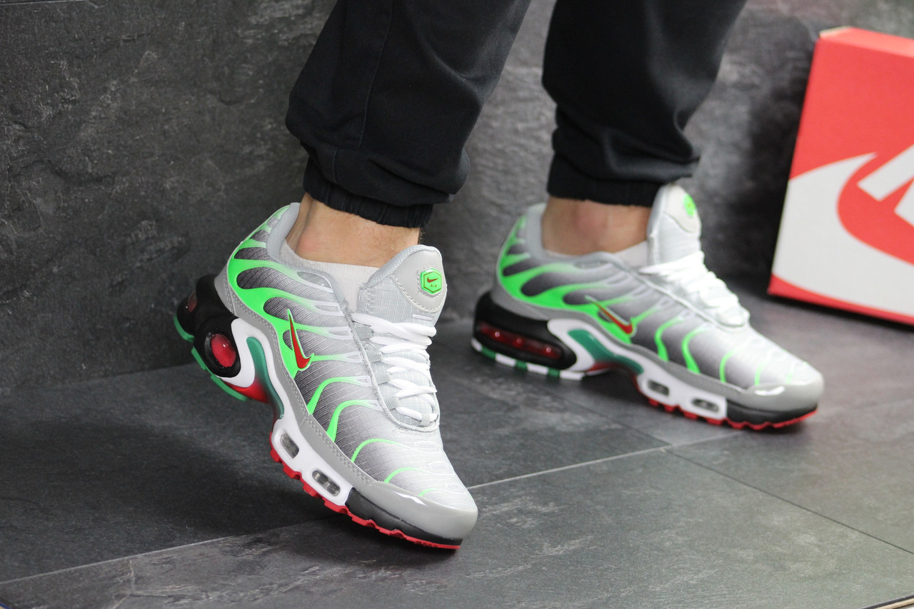Мужские кроссовки в стиле Nike Найк Air Max Tn, серые с салатовым 46 (29 см), Серый
Мужские кроссовки в стиле Nike Найк Air Max Tn, серые с салатовым 46 (29 см), Серый
