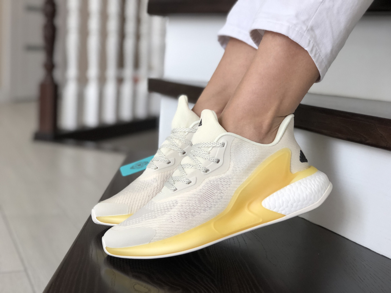 Женские кроссовки в стиле Adidas Адидас Alphaboost, бежевые с желтым 38 (24,1 см), Бежевый
Женские кроссовки в стиле Adidas Адидас Alphaboost, бежевые с желтым 38 (24,1 см), Бежевый