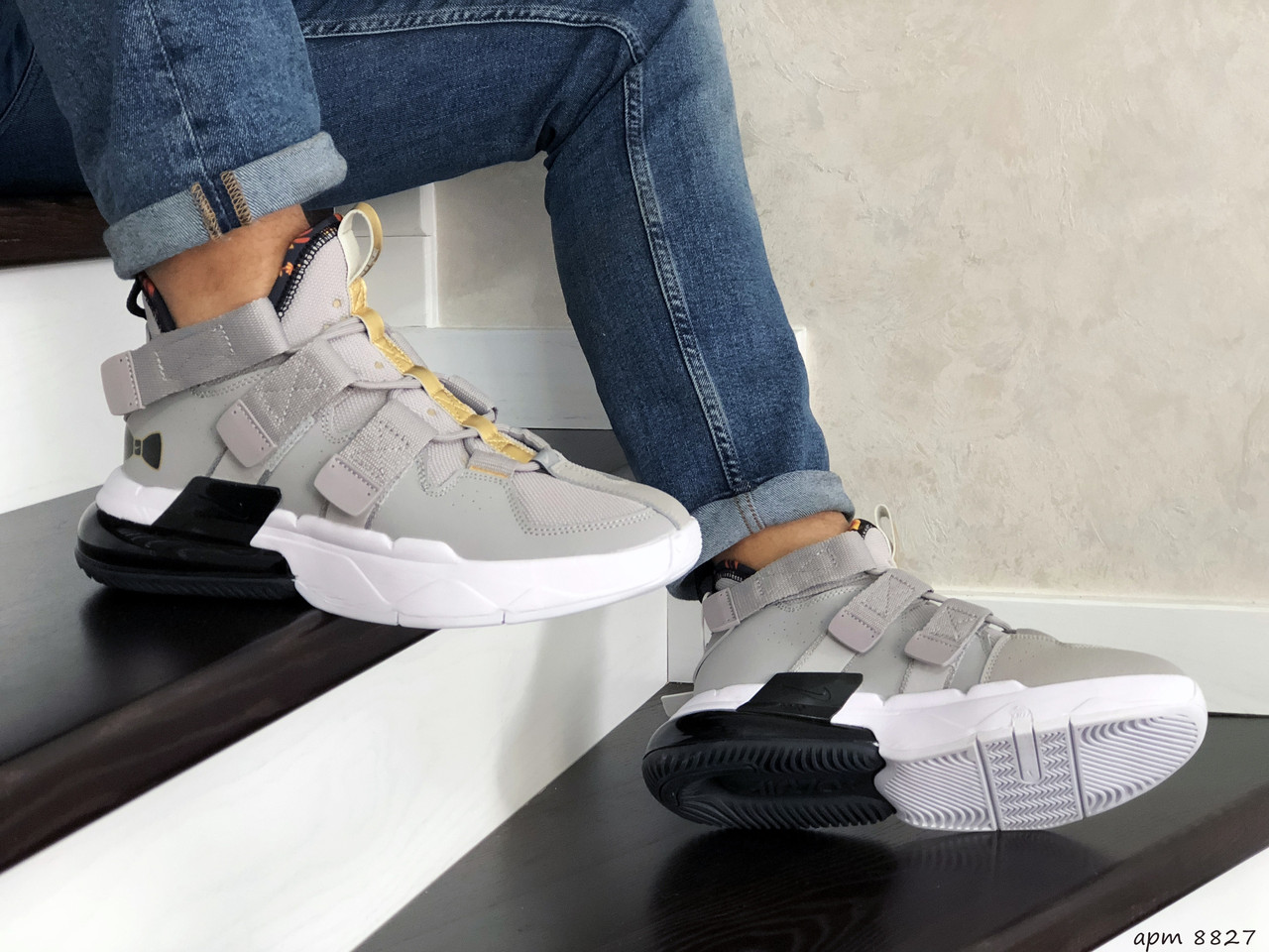 Мужские кроссовки Nike Найк Air Force 270(до 90кг), разноцветные 45(28,9 см), Разные цвета
Мужские кроссовки Nike Найк Air Force 270(до 90кг), разноцветные 45(28,9 см), Разные цвета