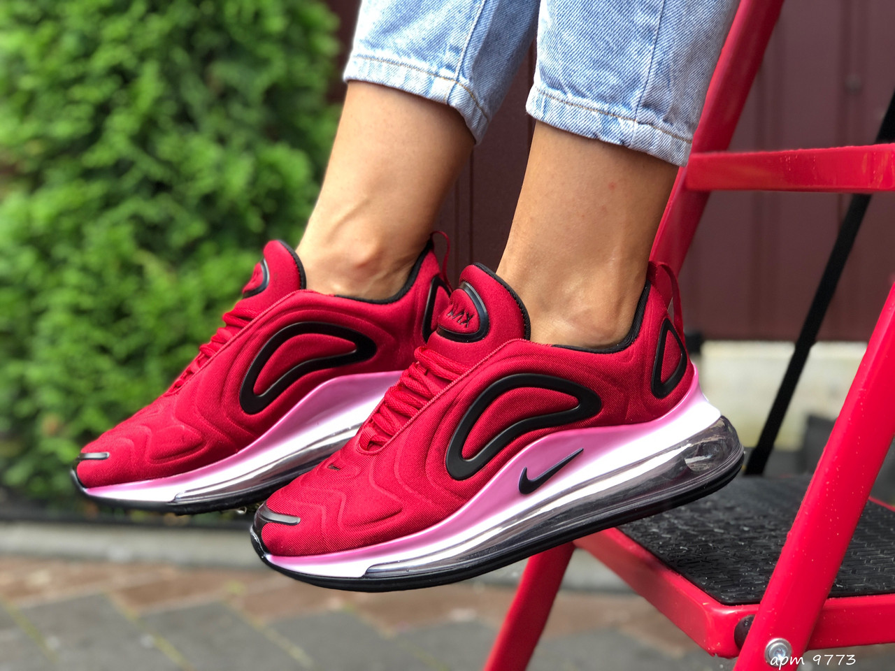 Женские кроссовки в стиле Nike Найк Air Max 720, бордовые с черным, 36 (23 см), Бордовый
Женские кроссовки в стиле Nike Найк Air Max 720, бордовые с черным, 36 (23 см), Бордовый