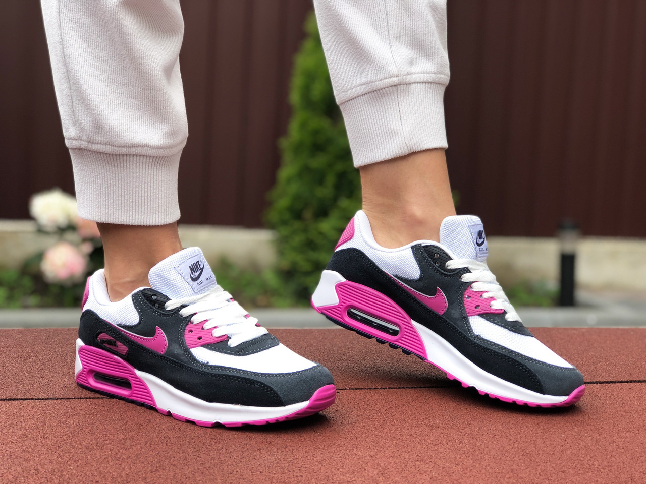 Женские кроссовки в стиле Nike Найк Air Max 90, белые с черным и розовым, 39 (25,3 см), Д - 9492, Белый
Женские кроссовки в стиле Nike Найк Air Max 90, белые с черным и розовым, 39 (25,3 см), Д - 9492, Белый