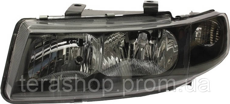 Фара передняя Seat Leon 1999-2006/Seat Toledo 1999-2006 левая H7/H1 445-1109L-LD-EM
Фара передняя Seat Leon 1999-2006/Seat Toledo 1999-2006 левая H7/H1 445-1109L-LD-EM