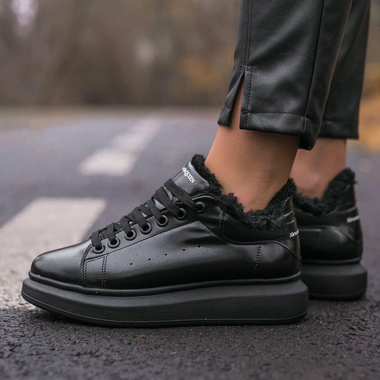 Женские зимние кроссовки Alexander McQueen Patent Leather Fur / Александр МакКуин Лаковые Черные 37, Черный
Женские зимние кроссовки Alexander McQueen Patent Leather Fur / Александр МакКуин Лаковые Черные 37, Черный
