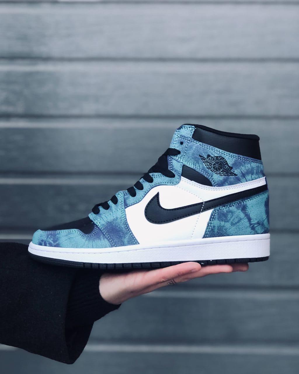 Мужские кроссовки Nike Air Jordan Retro 1 High OG Tie Dye / Найк Аир Джордан Ретро 1 Синие 45, Синий
Мужские кроссовки Nike Air Jordan Retro 1 High OG Tie Dye / Найк Аир Джордан Ретро 1 Синие 45, Синий