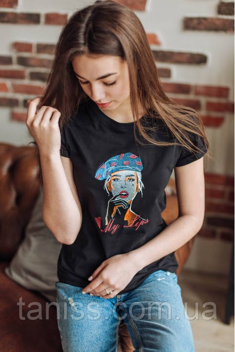 Футболка женская, хлопковый трикотаж, вышивка LIPS, р-р 40,42,44,46,48,50,52-54 черная
Футболка женская, хлопковый трикотаж, вышивка LIPS, р-р 40,42,44,46,48,50,52-54 черная