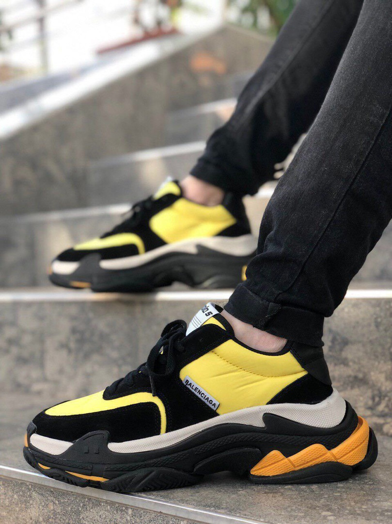 Кроссовки Balenciaga Triple S 2.0 Black Wellow. Кроссы мужские Баленсиага Трипл С черные с желтым, Черный
Кроссовки Balenciaga Triple S 2.0 Black Wellow. Кроссы мужские Баленсиага Трипл С черные с желтым, Черный