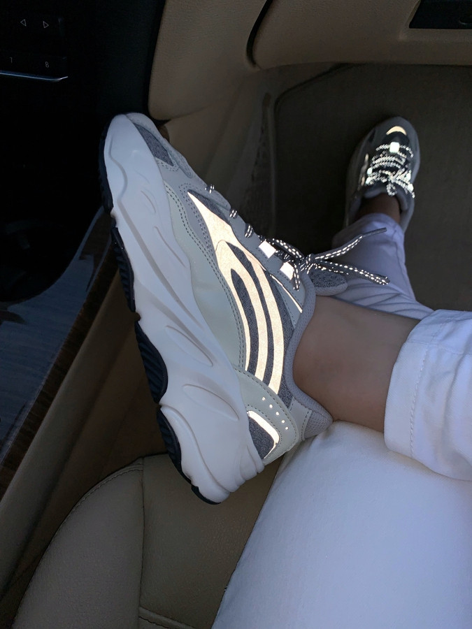 Женские и мужские кроссовки Adidas Yeezy Boost 700 static / Рефлективные Адидас Изи 700. Голубой Серый 40
Женские и мужские кроссовки Adidas Yeezy Boost 700 static / Рефлективные Адидас Изи 700. Голубой Серый 40