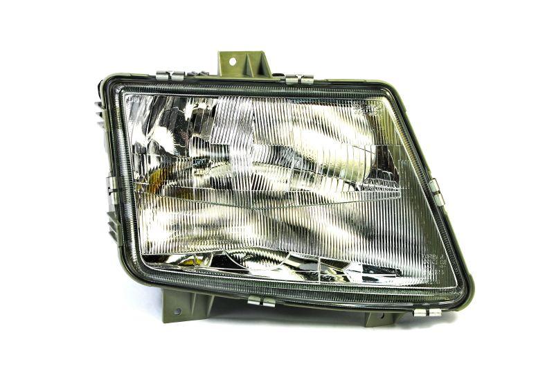 Фара передняя Mercedes Vito 638 1995-2003 правая H4/H1, ручн.гидравл.регул. 440-1119R-LD-EM
Фара передняя Mercedes Vito 638 1995-2003 правая H4/H1, ручн.гидравл.регул. 440-1119R-LD-EM