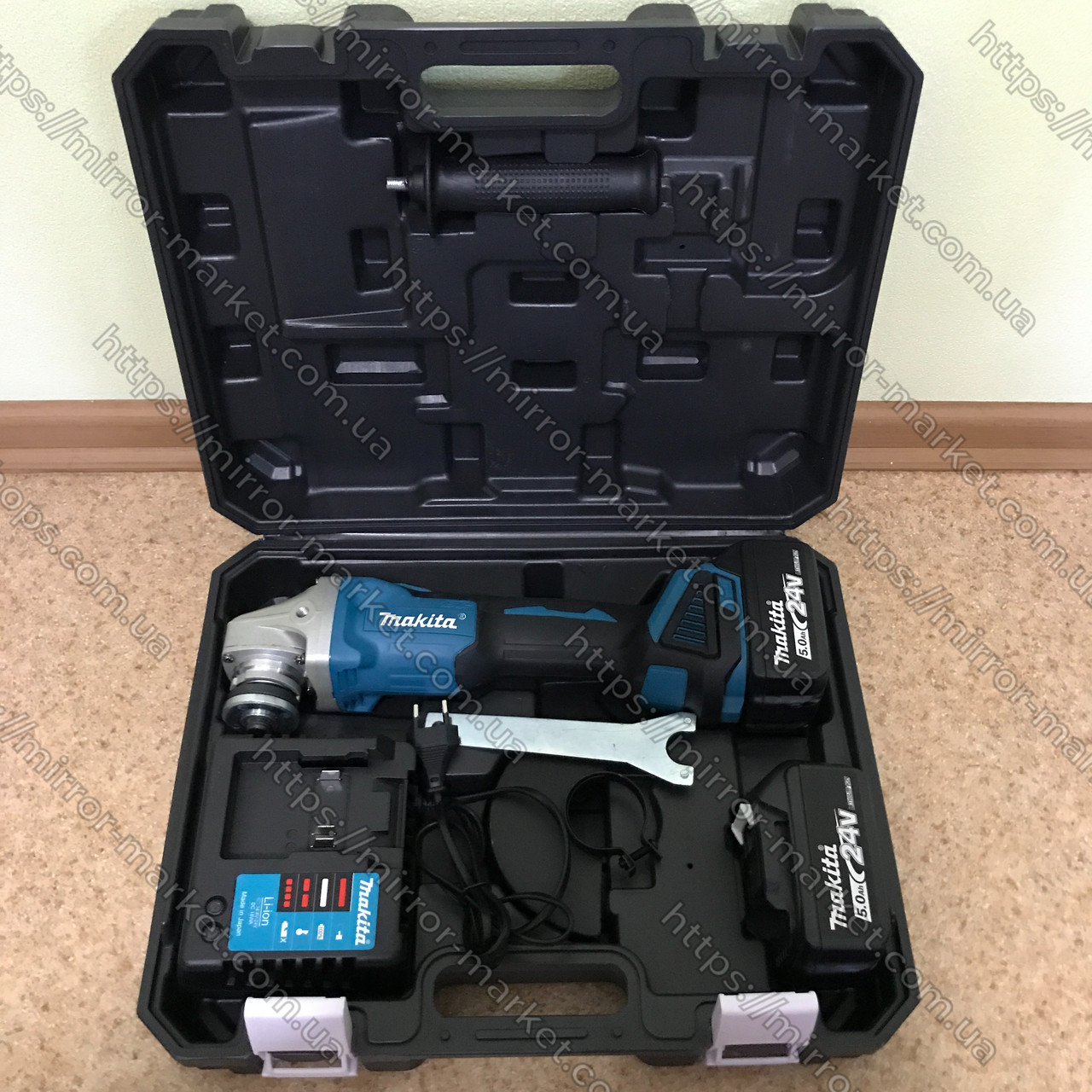 Болгарка аккумуляторная бесщеточная (Угловая шлифмашинка) Makita DGA540 ( 24V, Ø125 мм)
Болгарка аккумуляторная бесщеточная (Угловая шлифмашинка) Makita DGA540 ( 24V, Ø125 мм)