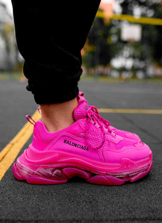 Женские кроссовки Balenciaga Triple S Flourescent Pink / Баленсиага Трипл С Клиар Сол Розовые, Трехслойные, Розовый
Женские кроссовки Balenciaga Triple S Flourescent Pink / Баленсиага Трипл С Клиар Сол Розовые, Трехслойные, Розовый