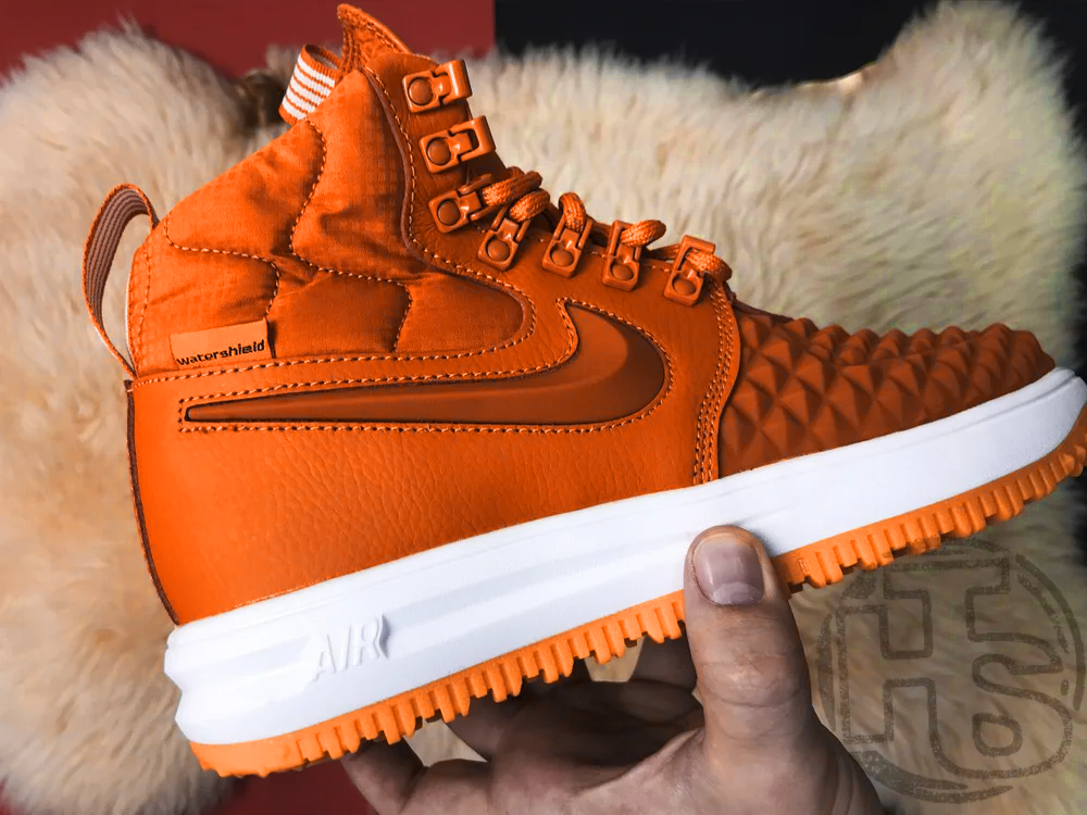 Мужские кроссовки Nike Lunar Force 1 Duckboot Wheat Orange/White 922807-702 44, Оранжевый
Мужские кроссовки Nike Lunar Force 1 Duckboot Wheat Orange/White 922807-702 44, Оранжевый