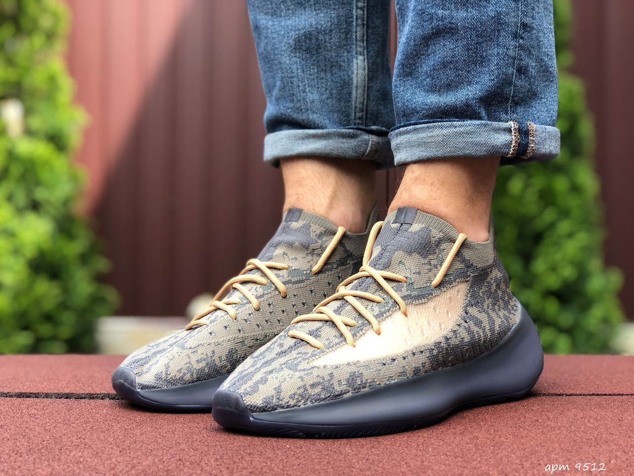 Кроссовки мужские Adidas Yeezy Boost 380 серо-бежевые, Адидас Изи Буст, дышащий материал, прошиты. Код SD-9512, Серый
Кроссовки мужские Adidas Yeezy Boost 380 серо-бежевые, Адидас Изи Буст, дышащий материал, прошиты. Код SD-9512, Серый