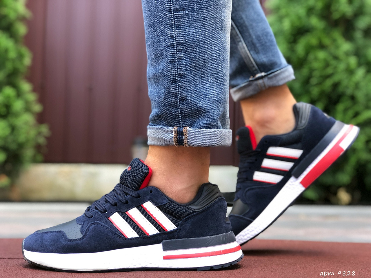 Кроссовки мужские Adidas ZX 500 RM темно-синие, Адидас Зет Икс 500, замша, текстиль, код SD-9828 42, Весна/осень, Синий
Кроссовки мужские Adidas ZX 500 RM темно-синие, Адидас Зет Икс 500, замша, текстиль, код SD-9828 42, Весна/осень, Синий