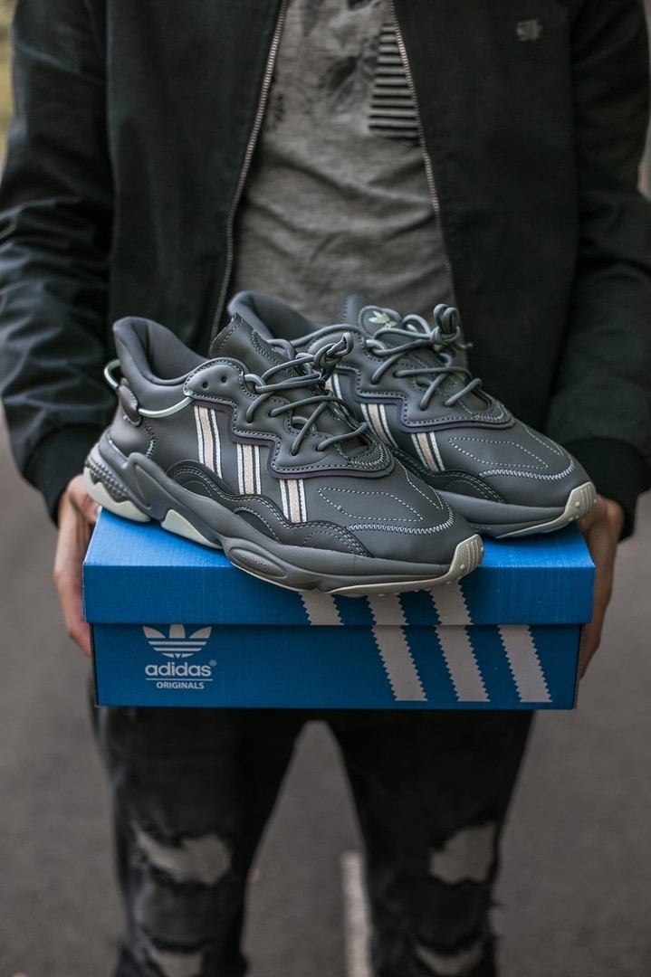 Kроссовки женские Adidas Ozweego темно-серые, Адидас Озвиго, натуральная кожа, код IN-601 37, Серый
Kроссовки женские Adidas Ozweego темно-серые, Адидас Озвиго, натуральная кожа, код IN-601 37, Серый