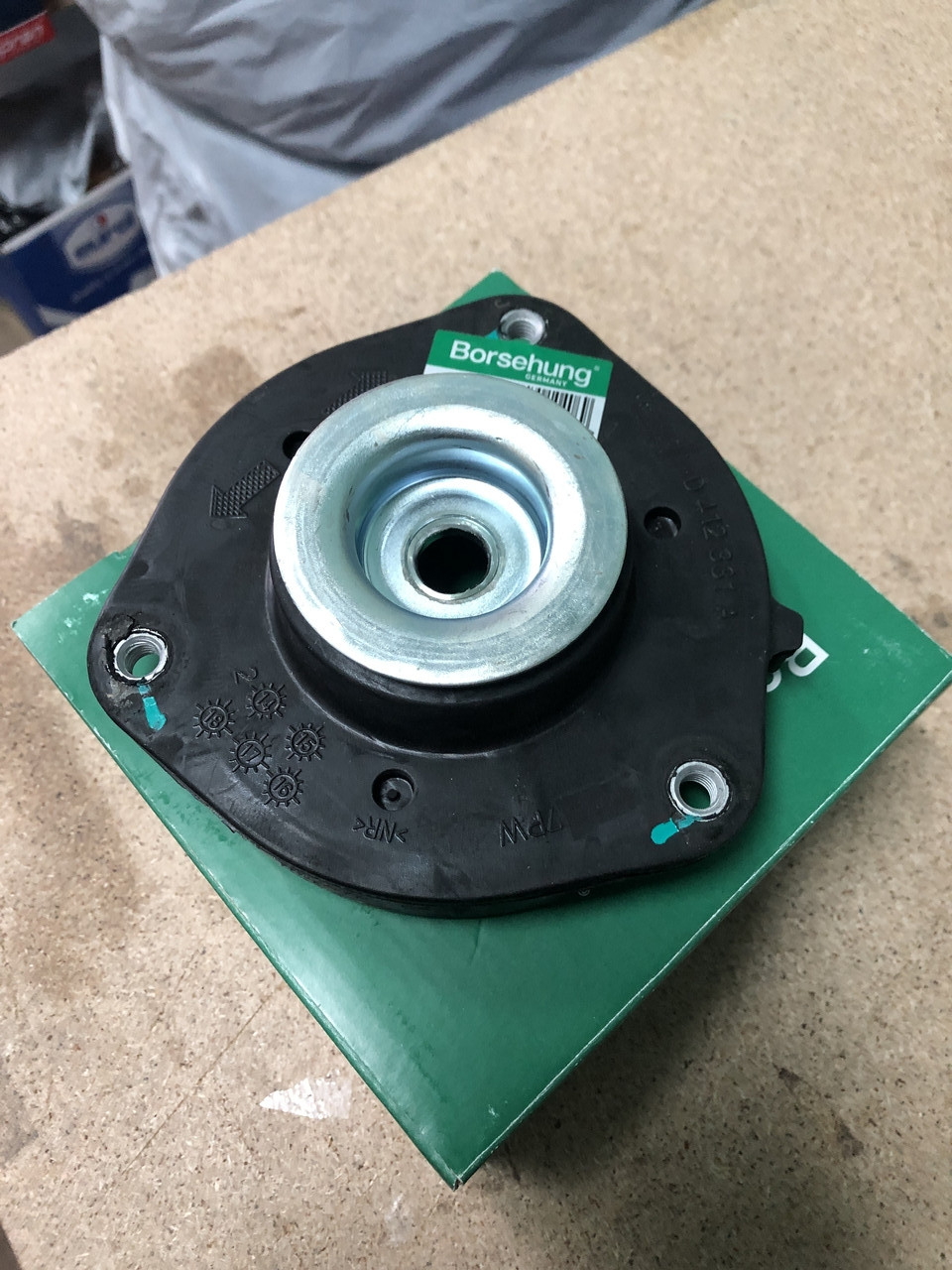 Опор.подушка пер.амортиз. VW Caddy 3/Caddy 4/Golf 6/B-6/B-7/Tiguan SK Octavia A5/SuperB 1K0412331C
Опор.подушка пер.амортиз. VW Caddy 3/Caddy 4/Golf 6/B-6/B-7/Tiguan SK Octavia A5/SuperB 1K0412331C
