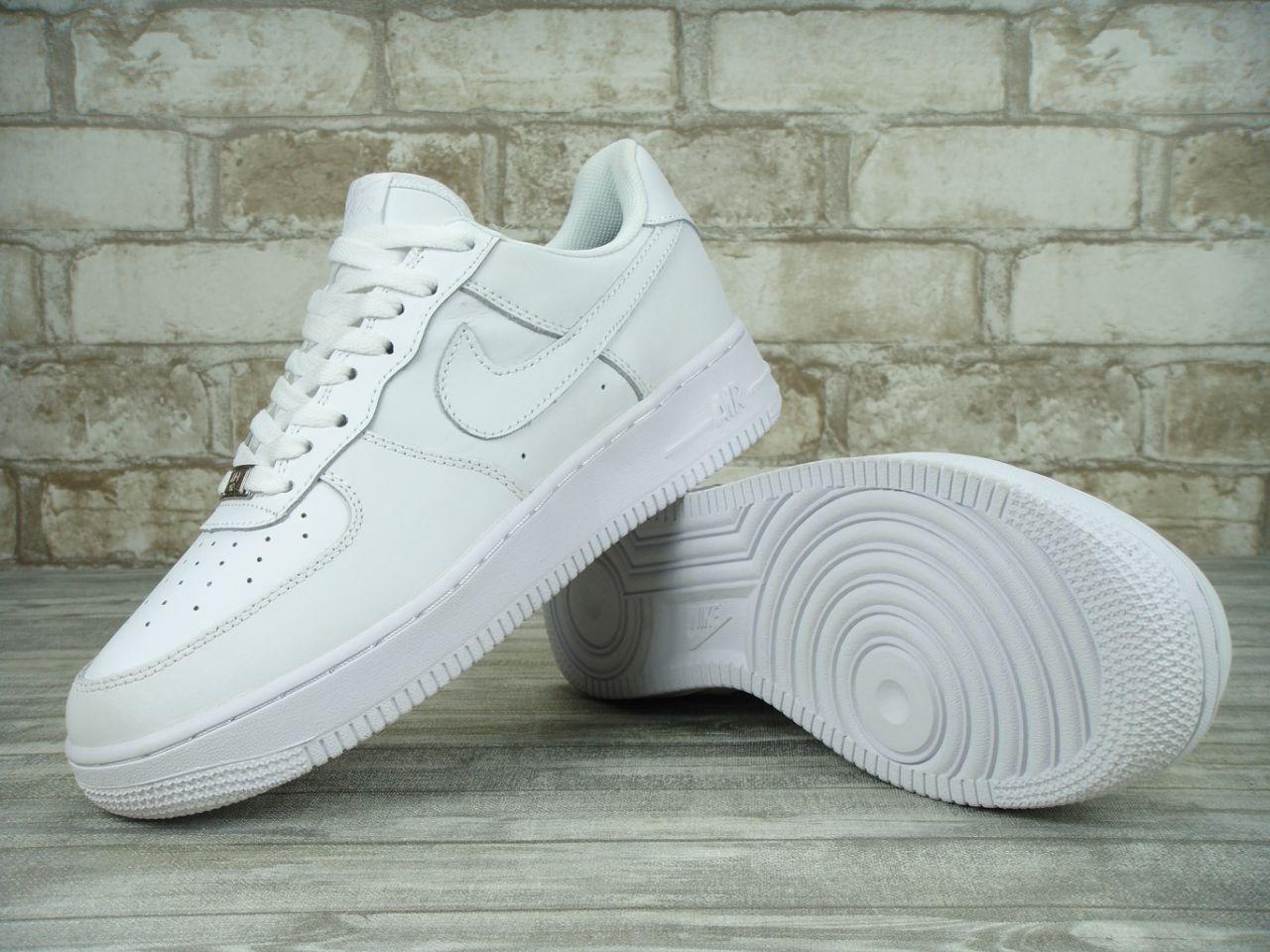 Мужские кроссовки N!ke Air Force Low Leather (р. 40,41,42,43,44,45) 43, 27.5, Белый
Мужские кроссовки N!ke Air Force Low Leather (р. 40,41,42,43,44,45) 43, 27.5, Белый