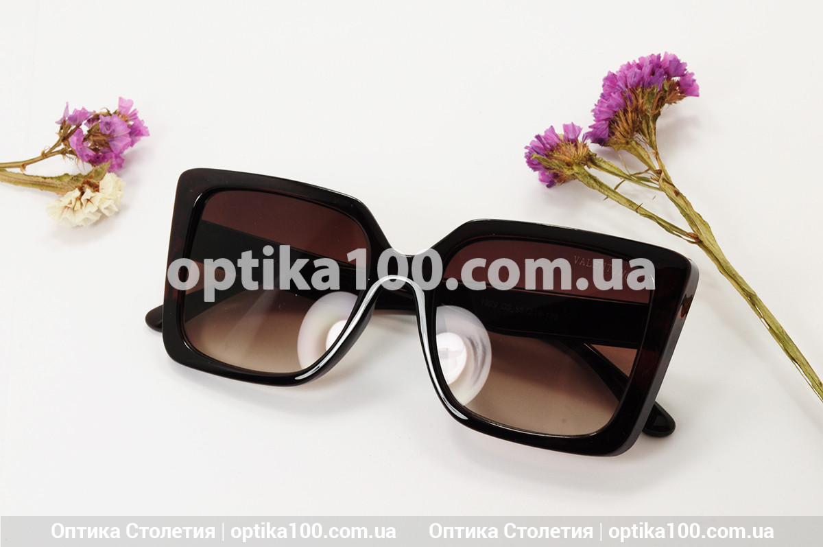 Солнцезащитные очки ДЛЯ ЗРЕНИЯ в стиле Valentino. Коричневая оправа -5.0, Коричневый
Солнцезащитные очки ДЛЯ ЗРЕНИЯ в стиле Valentino. Коричневая оправа -5.0, Коричневый