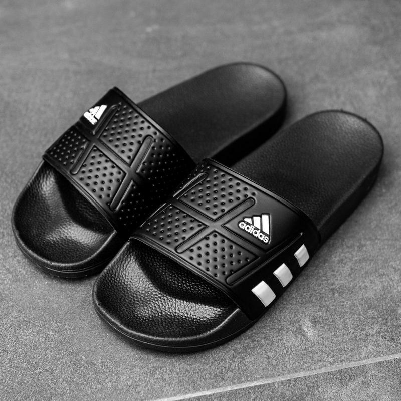 Мужские Шлепанцы Тапочки ADIDAS Сланцы Адидас Черные Размеры 40, 42, 43, 44, 46, Черный
Мужские Шлепанцы Тапочки ADIDAS Сланцы Адидас Черные Размеры 40, 42, 43, 44, 46, Черный