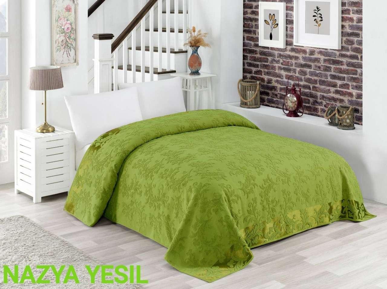 Махровая хлопковая жаккардовая простынь Zeron 150х220 Nazya Yesil Зеленый SKL53-276629
Махровая хлопковая жаккардовая простынь Zeron 150х220 Nazya Yesil Зеленый SKL53-276629