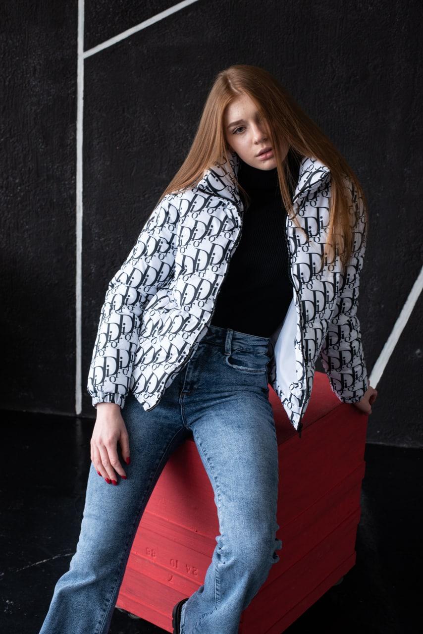 Женская стильная демисезонная курточка / Street весенний пуховик DIOR M, Представлен в карточке товара
Женская стильная демисезонная курточка / Street весенний пуховик DIOR M, Представлен в карточке товара