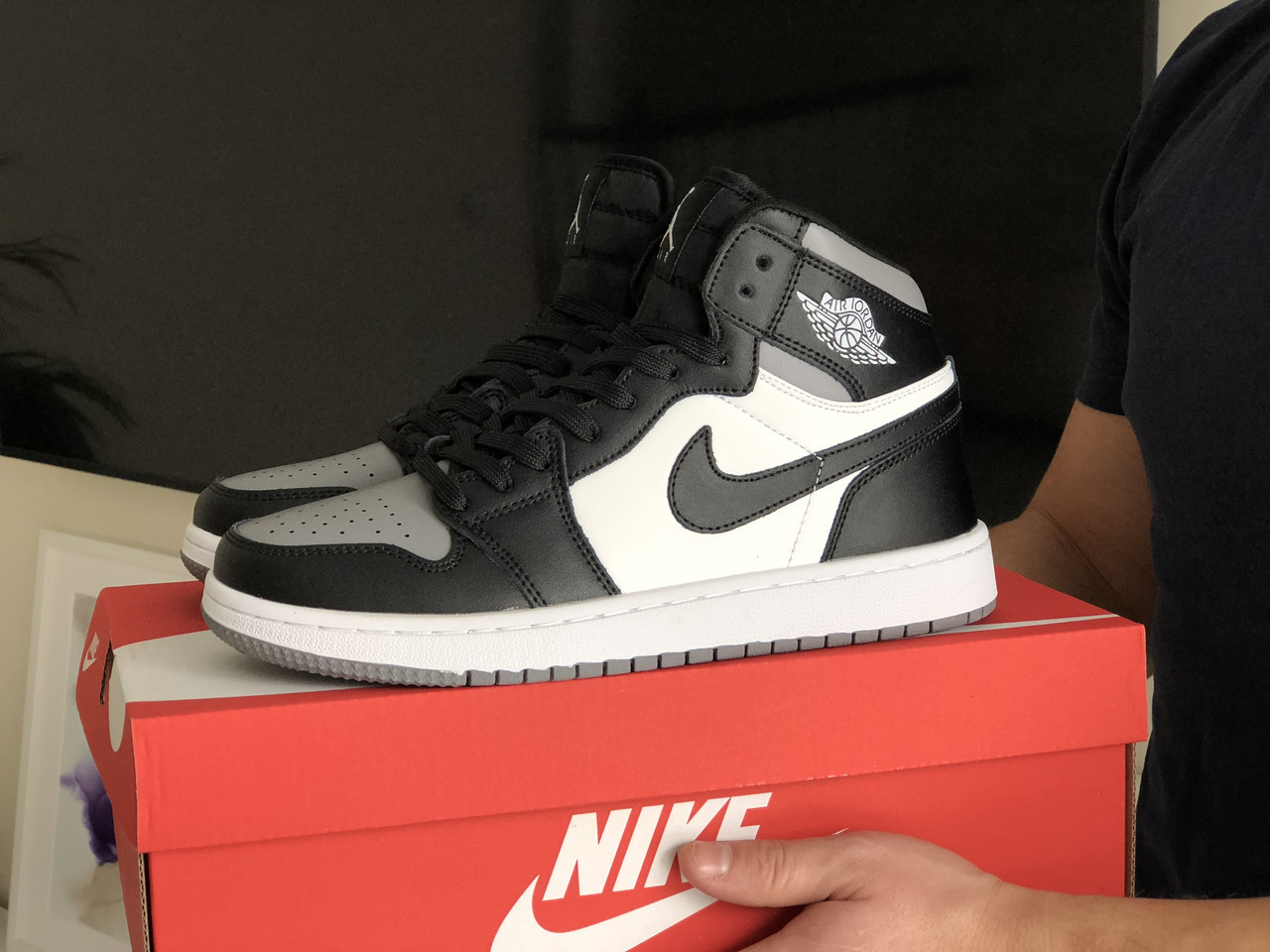 Кроссовки мужские Nike Air Jordan черные с белым, Найк, натуральная кожа, прошиты. Код SD-10216, Черно-белый
Кроссовки мужские Nike Air Jordan черные с белым, Найк, натуральная кожа, прошиты. Код SD-10216, Черно-белый