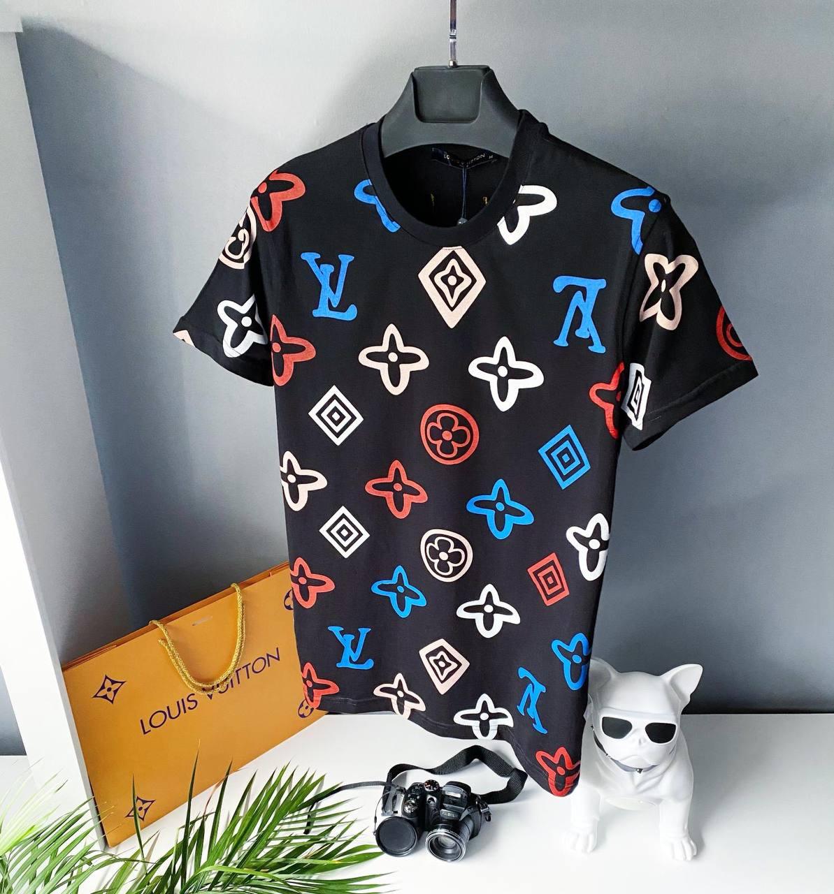 Мужская стильная брендовая футболка Louis Vuitton / Турция (шикарное качество) XL
Мужская стильная брендовая футболка Louis Vuitton / Турция (шикарное качество) XL