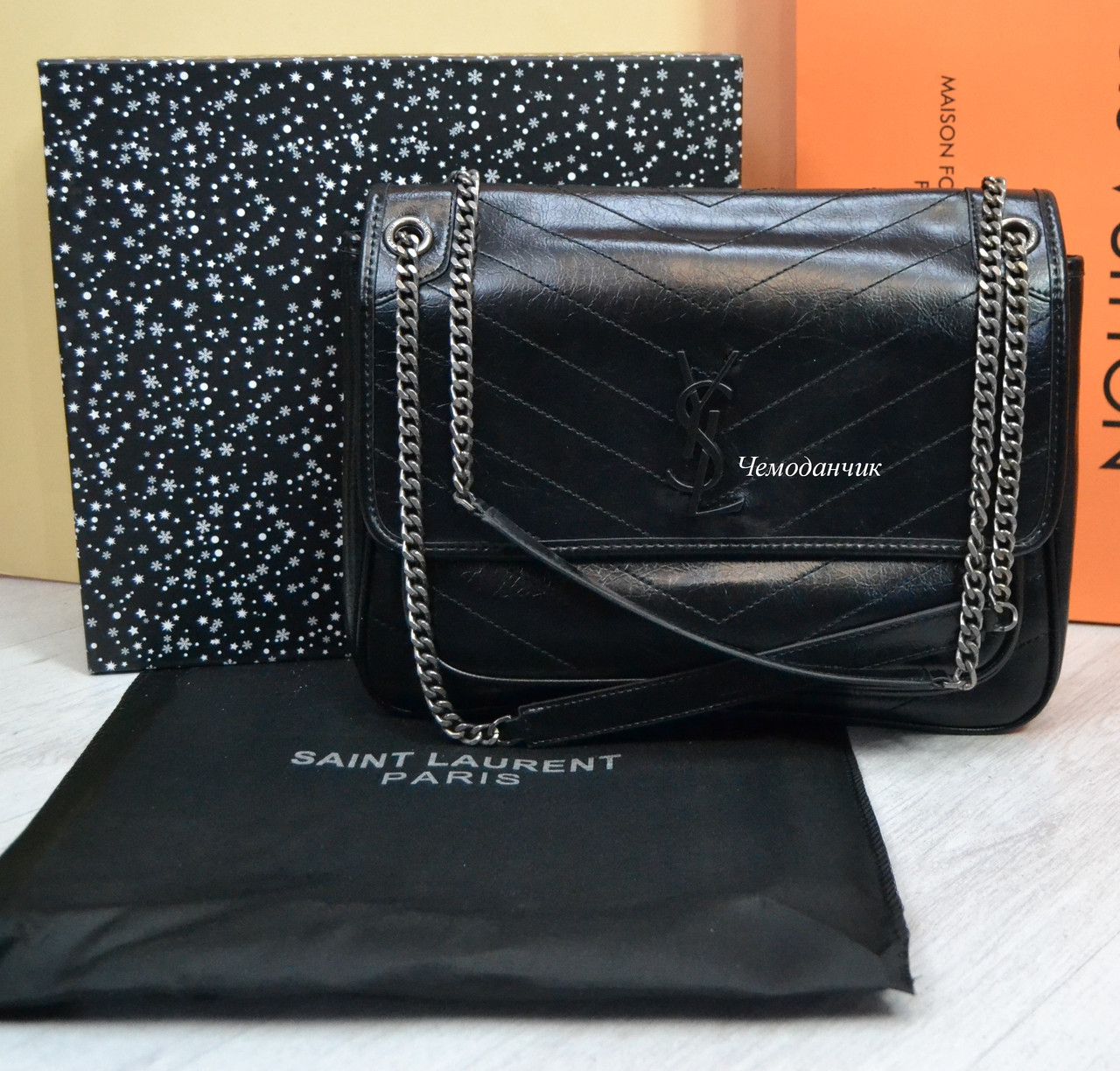 Женская сумка Yves Saint Laurent Ив Сен Лоран черная, брендовые сумки, жіночі сумки, модна сумка, 401, Черный
Женская сумка Yves Saint Laurent Ив Сен Лоран черная, брендовые сумки, жіночі сумки, модна сумка, 401, Черный