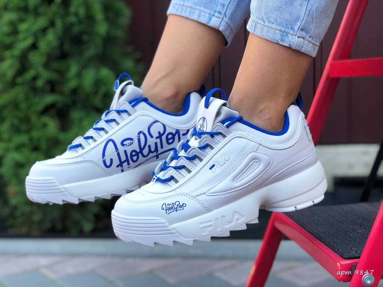 Кроссовки женские Fila Disruptor 2 белые с синим, Фила Дизраптор, код SD-9847, Белый
Кроссовки женские Fila Disruptor 2 белые с синим, Фила Дизраптор, код SD-9847, Белый