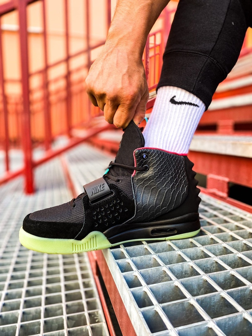 Кроссовки мужские Nike Air YEEZY 2 NRG черные, Найк Аир Изи, натуральная кожа. Код KS-2604, Черный
Кроссовки мужские Nike Air YEEZY 2 NRG черные, Найк Аир Изи, натуральная кожа. Код KS-2604, Черный
