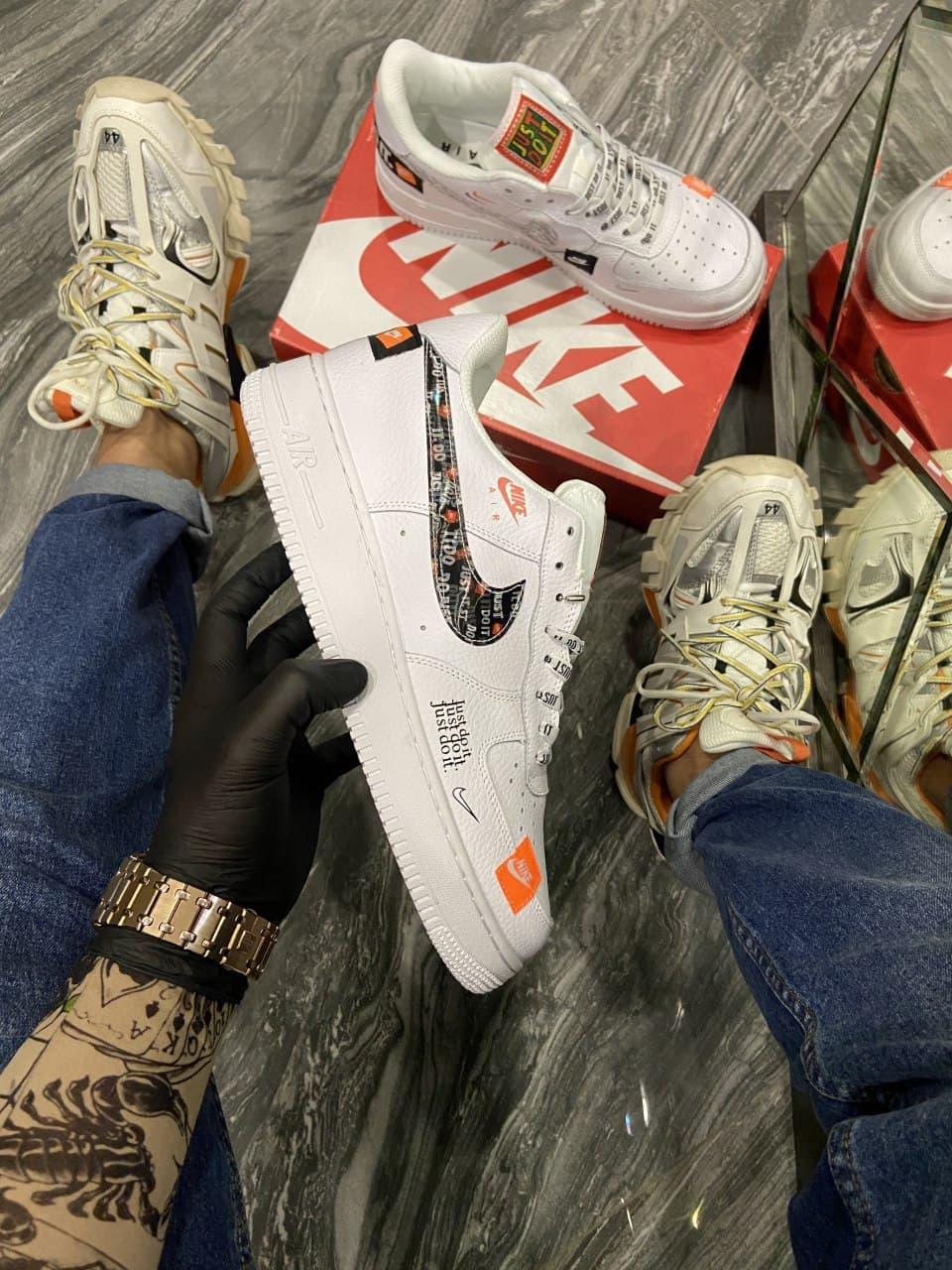 Кроссовки Nike Air Force Just Do It Pack White/Black мужские, белого цвета, Найк Аир Форс, Белый
Кроссовки Nike Air Force Just Do It Pack White/Black мужские, белого цвета, Найк Аир Форс, Белый