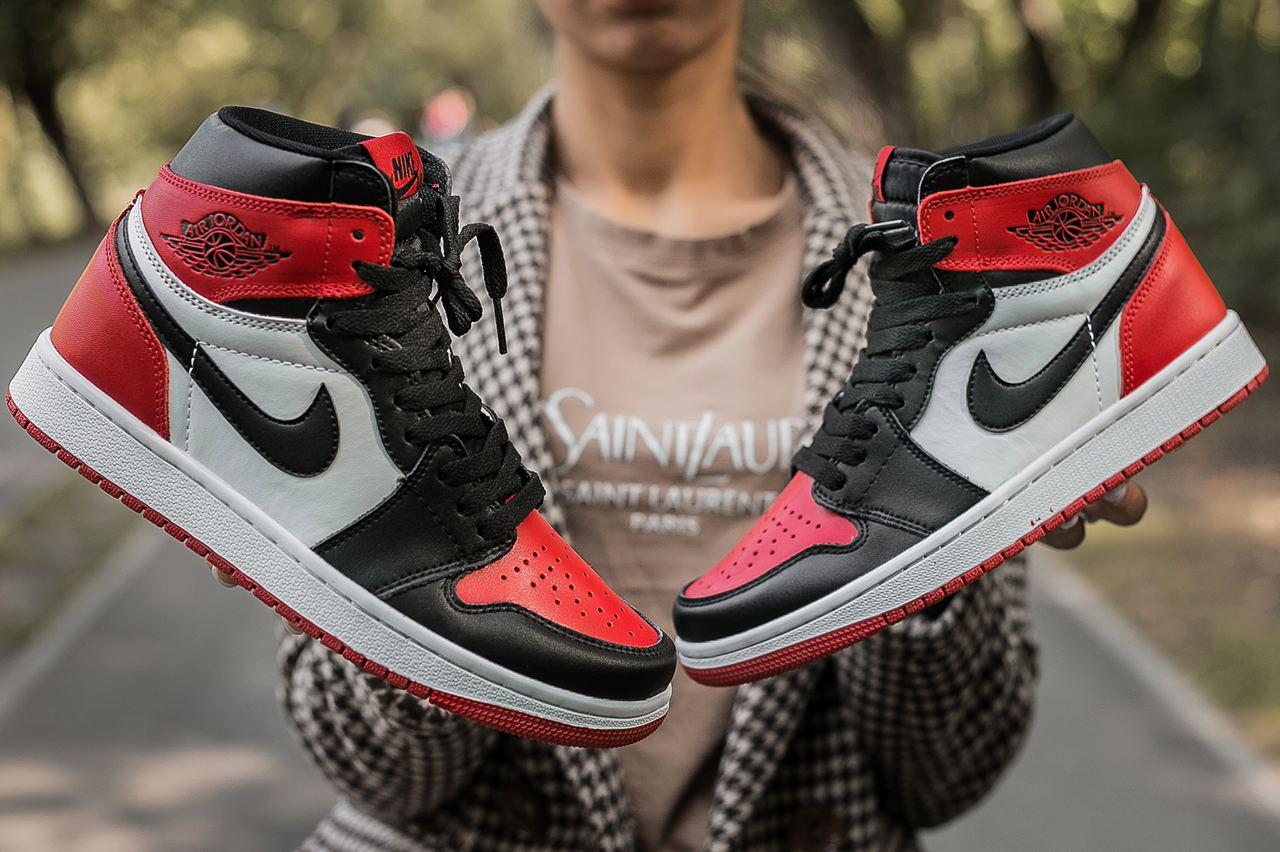 Мужские кроссовки Nike Air Jordan 1 Retro High Black White Red / Найк Аир Джордан 1 Ретро Черные Белые Красные 44, Красный
Мужские кроссовки Nike Air Jordan 1 Retro High Black White Red / Найк Аир Джордан 1 Ретро Черные Белые Красные 44, Красный