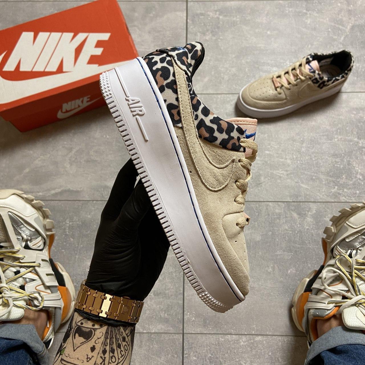 Женские кроссовки Nike Air Force Low Sage Platform Beige / Найк Аир Форс 1 Лоу Сейдж Бежевые, Бежевый
Женские кроссовки Nike Air Force Low Sage Platform Beige / Найк Аир Форс 1 Лоу Сейдж Бежевые, Бежевый