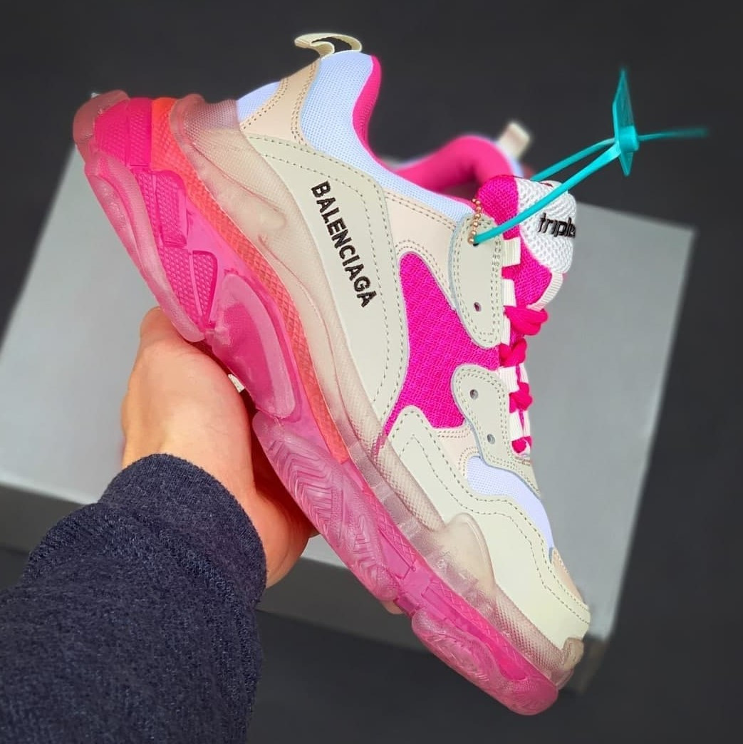 Balenciaga Triple S Clear Sole White/Pink k Ligh | кроссовки женские; розовые/бежевые; весенние/осенние/летние 37, Розовый
Balenciaga Triple S Clear Sole White/Pink k Ligh | кроссовки женские; розовые/бежевые; весенние/осенние/летние 37, Розовый