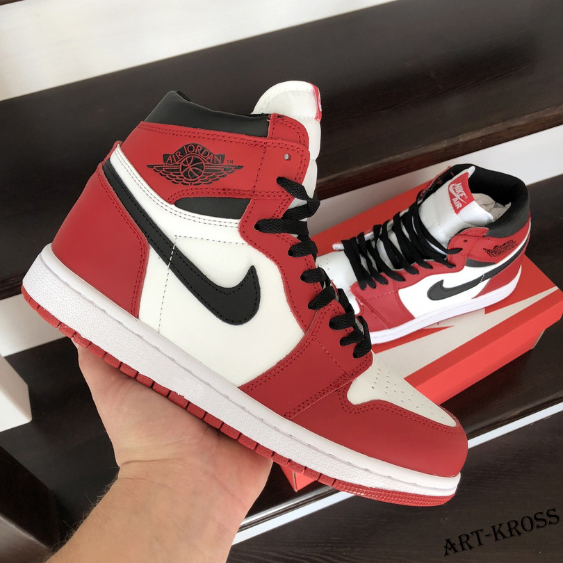 Мужские баскетбольные кроссовки Nike Air Jordan кожаные Найк Джордан красные с белым и черным
Мужские баскетбольные кроссовки Nike Air Jordan кожаные Найк Джордан красные с белым и черным