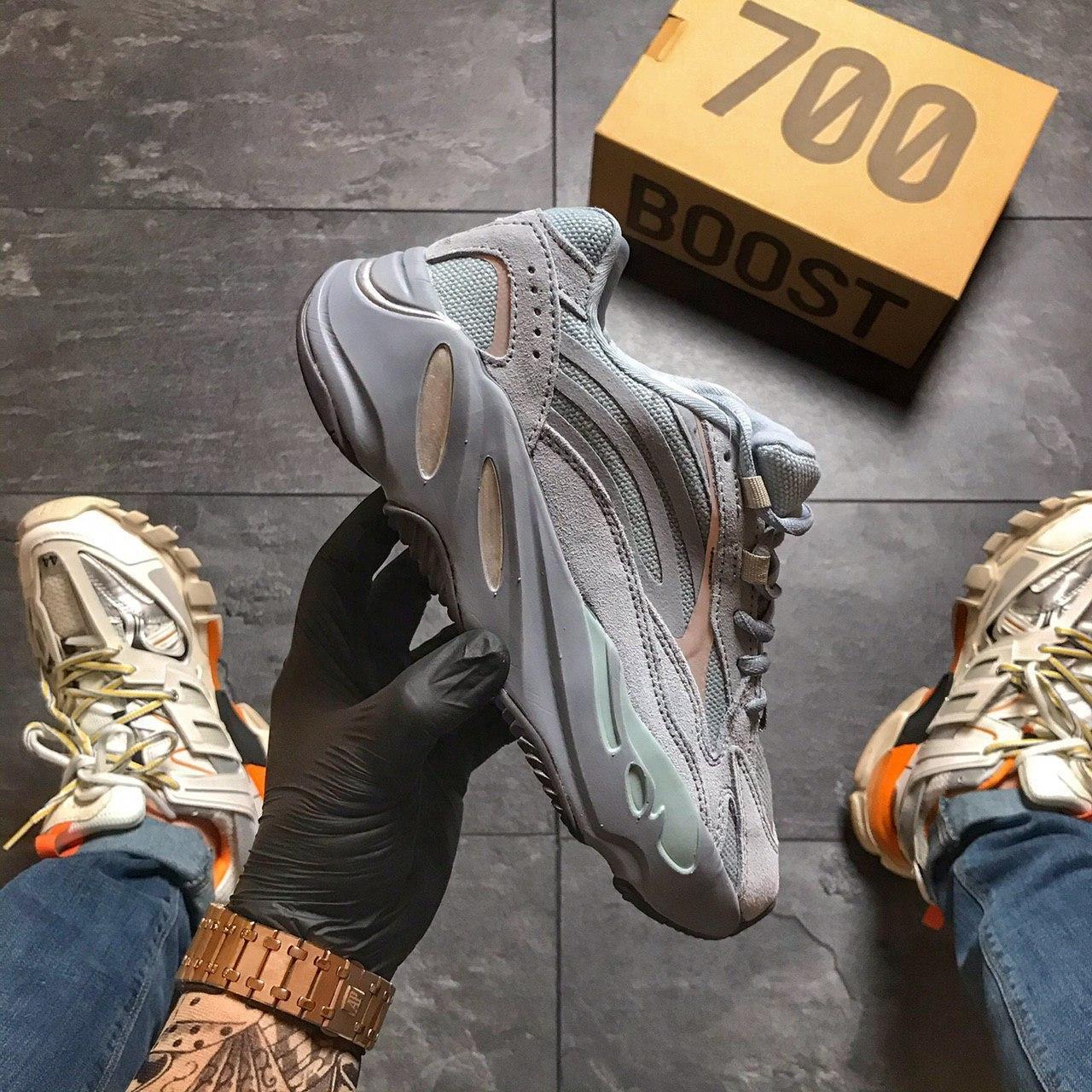 Мужские кроссовки Adidas Yeezy Boost 700 V2 Gospital Blue / Адидас Изи Буст 700 В2 Голубые, Серый
Мужские кроссовки Adidas Yeezy Boost 700 V2 Gospital Blue / Адидас Изи Буст 700 В2 Голубые, Серый