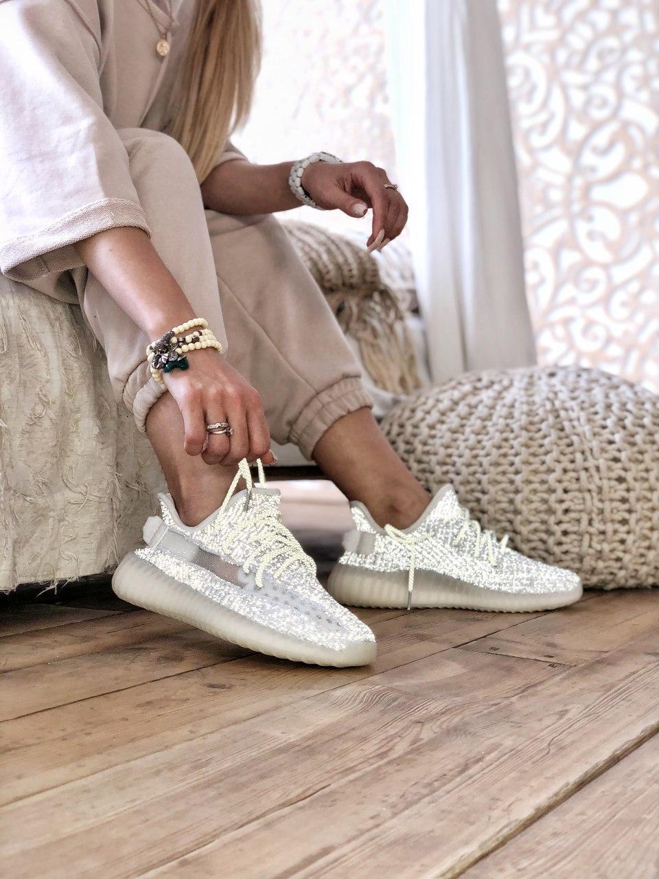 Женские кроссовки Adidas Yeezy Boost 350 v2 Reflective / Адидас Изи Буст 350 в2 Рефлектив, Светло-серый
Женские кроссовки Adidas Yeezy Boost 350 v2 Reflective / Адидас Изи Буст 350 в2 Рефлектив, Светло-серый