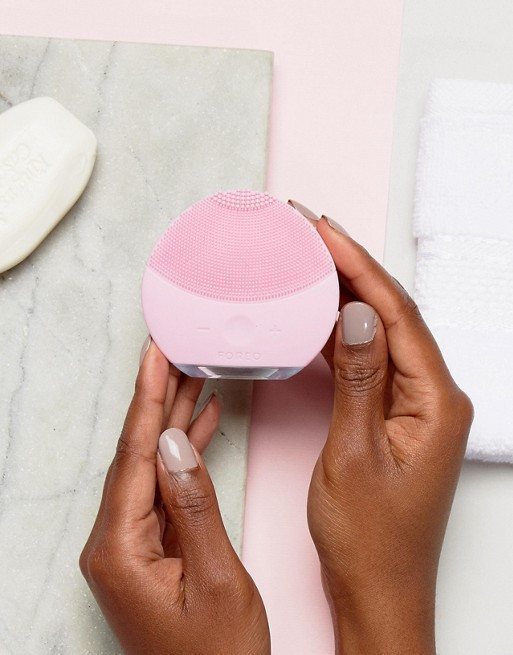 Foreo luna mini 2, Массажер для лица, Силиконовая щетка для чистки лица, Электро щетка для умывания! Хит
Foreo luna mini 2, Массажер для лица, Силиконовая щетка для чистки лица, Электро щетка для умывания! Хит