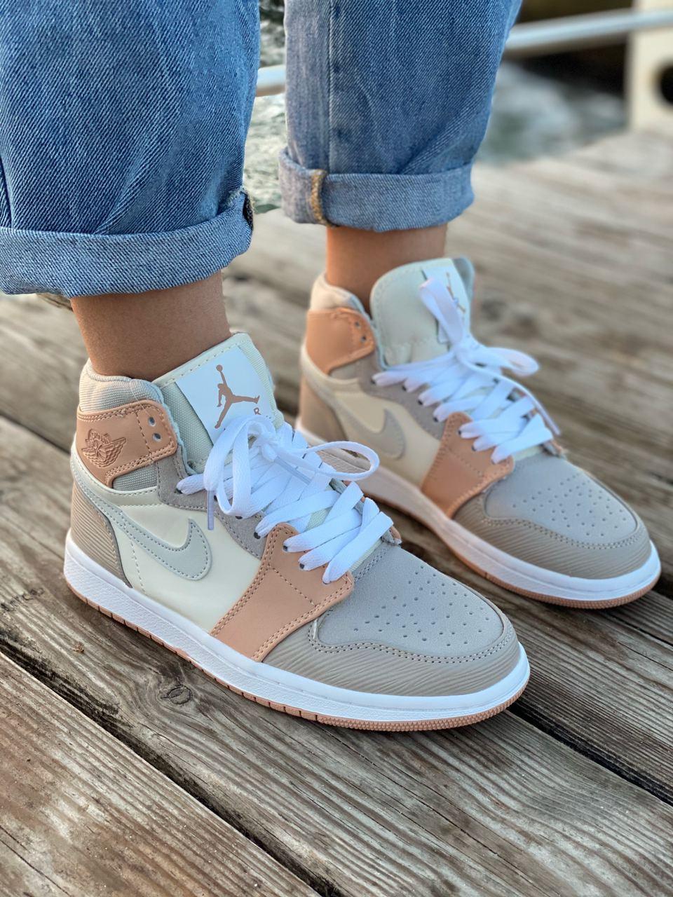 Женские кроссовки Nike Air Jordan 1 Retro High Beige / Найк Аир Джордан 1 Ретро Хай Бежевые 37, Бежевый
Женские кроссовки Nike Air Jordan 1 Retro High Beige / Найк Аир Джордан 1 Ретро Хай Бежевые 37, Бежевый