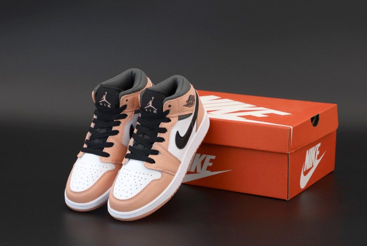 Женские кроссовки Nike Air Jordan 1 RETRO High Peach / Найк Аир Джордан 1 Ретро Персиковые 39, Персиковый
Женские кроссовки Nike Air Jordan 1 RETRO High Peach / Найк Аир Джордан 1 Ретро Персиковые 39, Персиковый