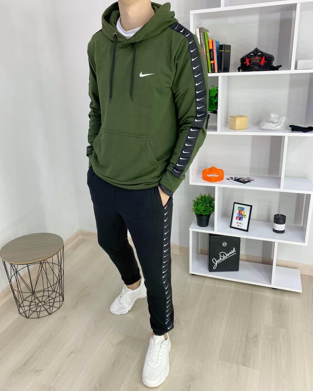 Мужской спортивный костюм Nike с капюшоном, турецкая двухнитка, спортивные кофта и штаны, цвет хаки с черным
Мужской спортивный костюм Nike с капюшоном, турецкая двухнитка, спортивные кофта и штаны, цвет хаки с черным