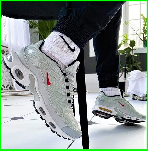 Кроссовки N!ke Air Max Plus OG Серые Мужские Найк (размеры: 43,44,45,46) Видео Обзор
Кроссовки N!ke Air Max Plus OG Серые Мужские Найк (размеры: 43,44,45,46) Видео Обзор