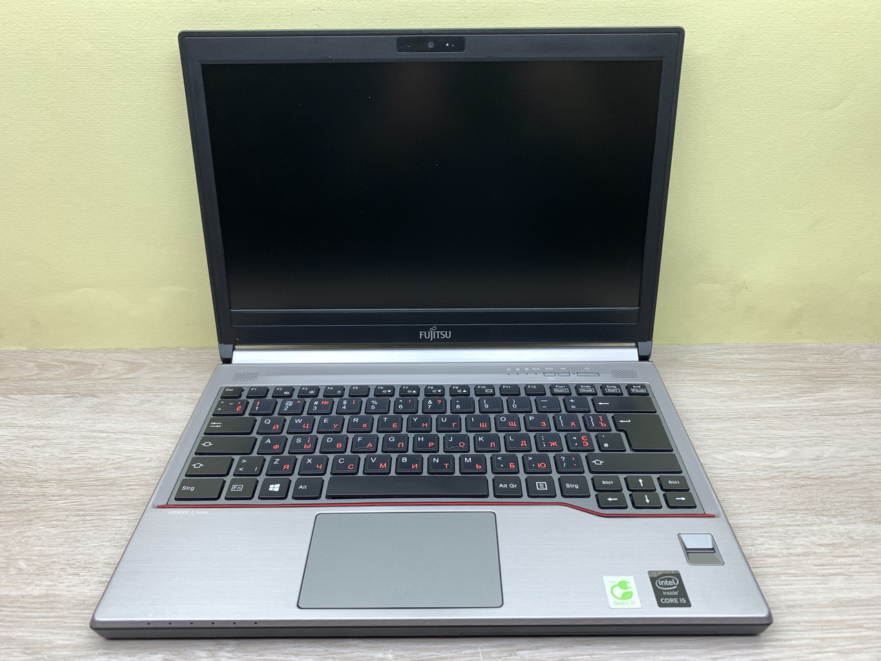 Ноутбук Б/У Fujitsu E734 13.3 HD/ Core i5-4200M 2(4) max3.1GHz/ RAM 8Gb/ SSD 120Gb/ АКБ 28Wh./ Сост. 8.5, Серый
Ноутбук Б/У Fujitsu E734 13.3 HD/ Core i5-4200M 2(4) max3.1GHz/ RAM 8Gb/ SSD 120Gb/ АКБ 28Wh./ Сост. 8.5, Серый
