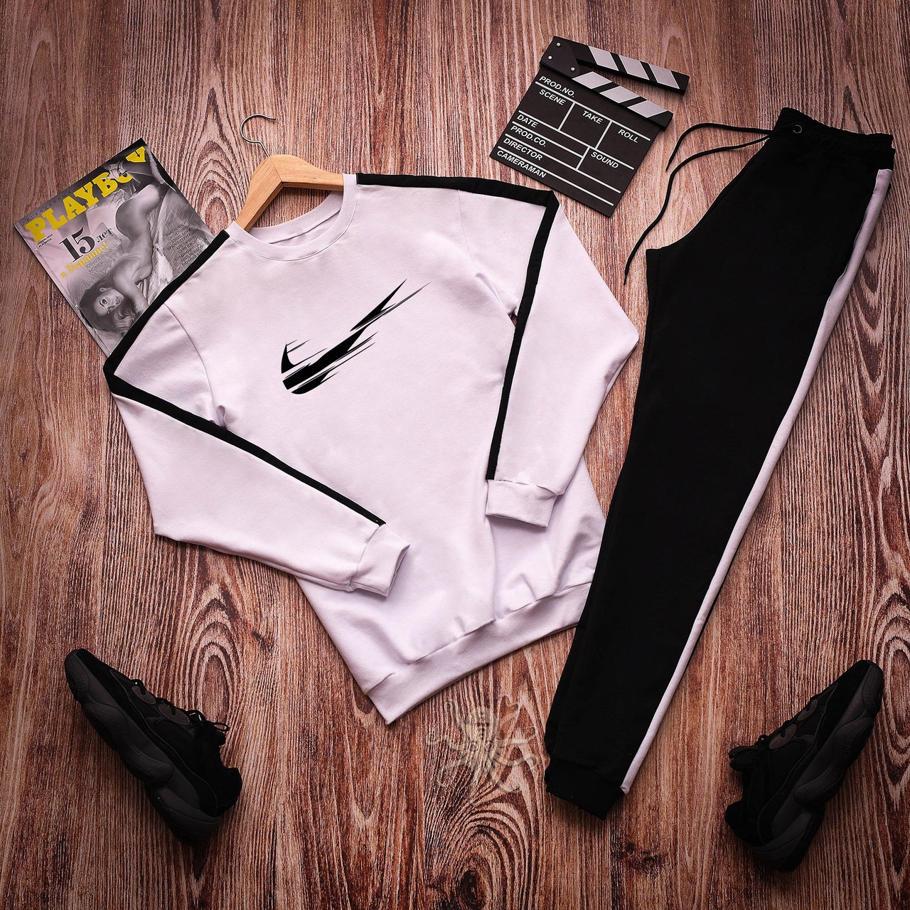 Спортивный костюм мужской Nike Lampas весенний осенний белый-черный | Свитшот + Штаны с лампасами ТОП качества
Спортивный костюм мужской Nike Lampas весенний осенний белый-черный | Свитшот + Штаны с лампасами ТОП качества