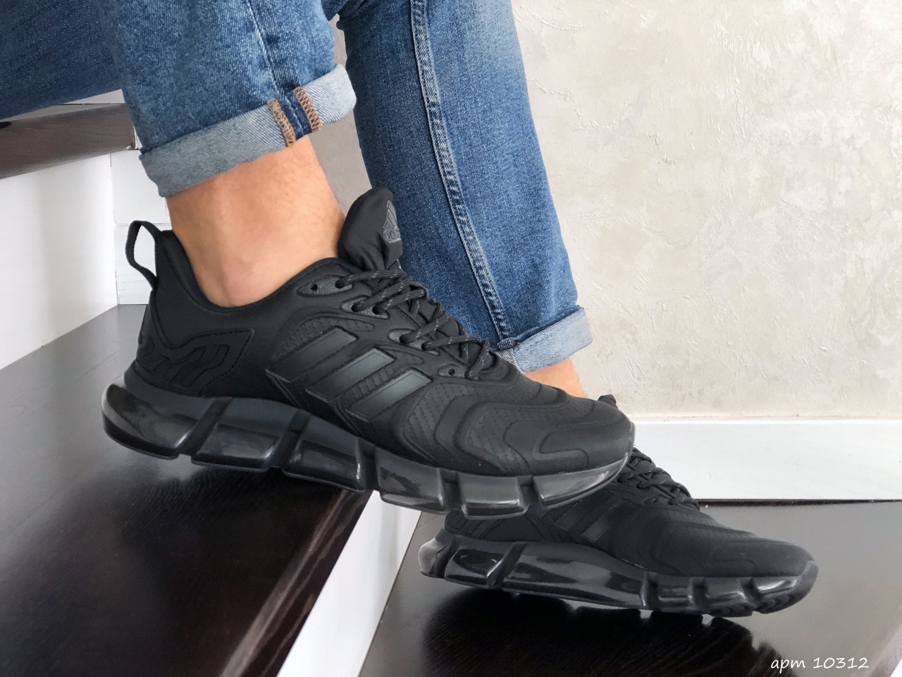 Кроссовки мужские Adidas черные, Адидас, дышащий материал, прошиты. Код SD-10312, Черный
Кроссовки мужские Adidas черные, Адидас, дышащий материал, прошиты. Код SD-10312, Черный