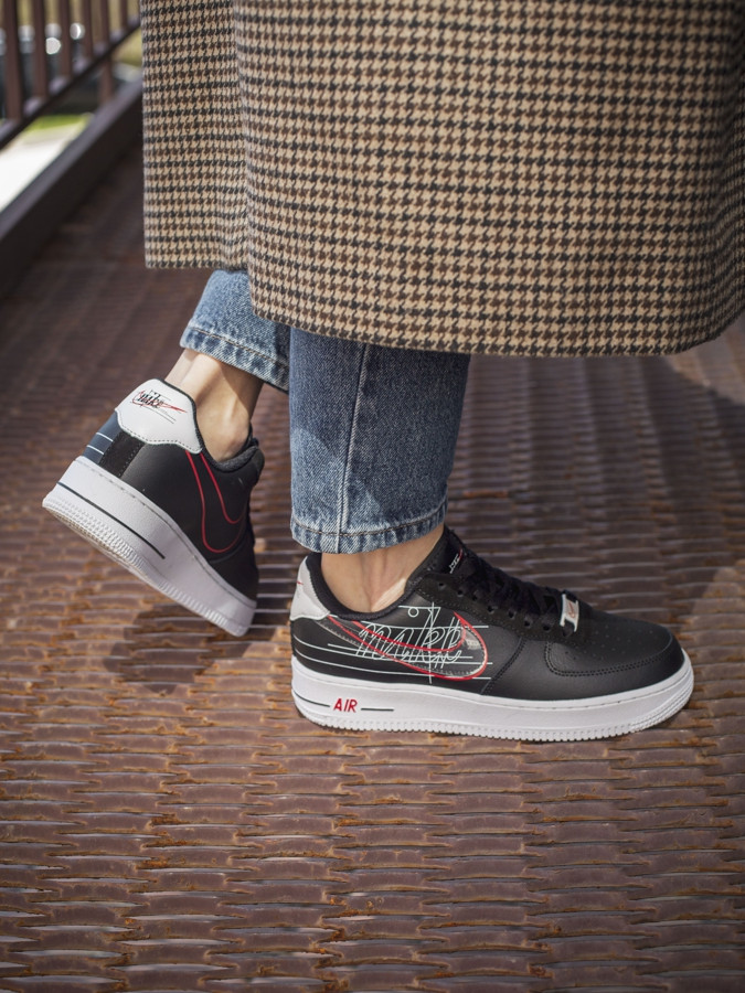 Женские кроссовки Nike Air Force 1 07 LX Black / найк аир форс 1 шадов / кеды на лето / кожа / черные 44 (28.0см.)
Женские кроссовки Nike Air Force 1 07 LX Black / найк аир форс 1 шадов / кеды на лето / кожа / черные 44 (28.0см.)