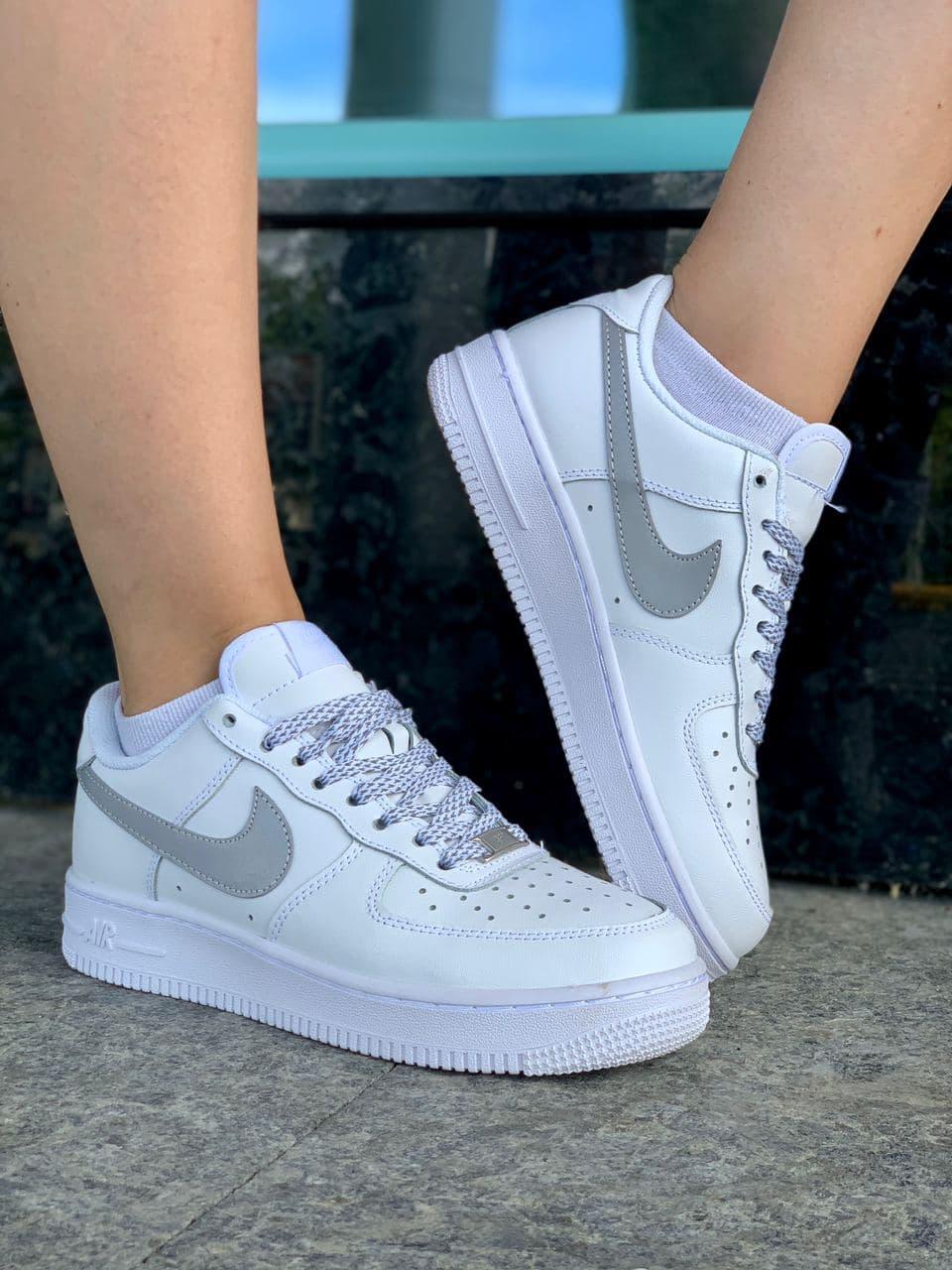 Женские кроссовки Nike Air Force 1 Low White Reflective / Найк Аир Форс 1 Лоу Белые Рефлективные 40, Белый
Женские кроссовки Nike Air Force 1 Low White Reflective / Найк Аир Форс 1 Лоу Белые Рефлективные 40, Белый