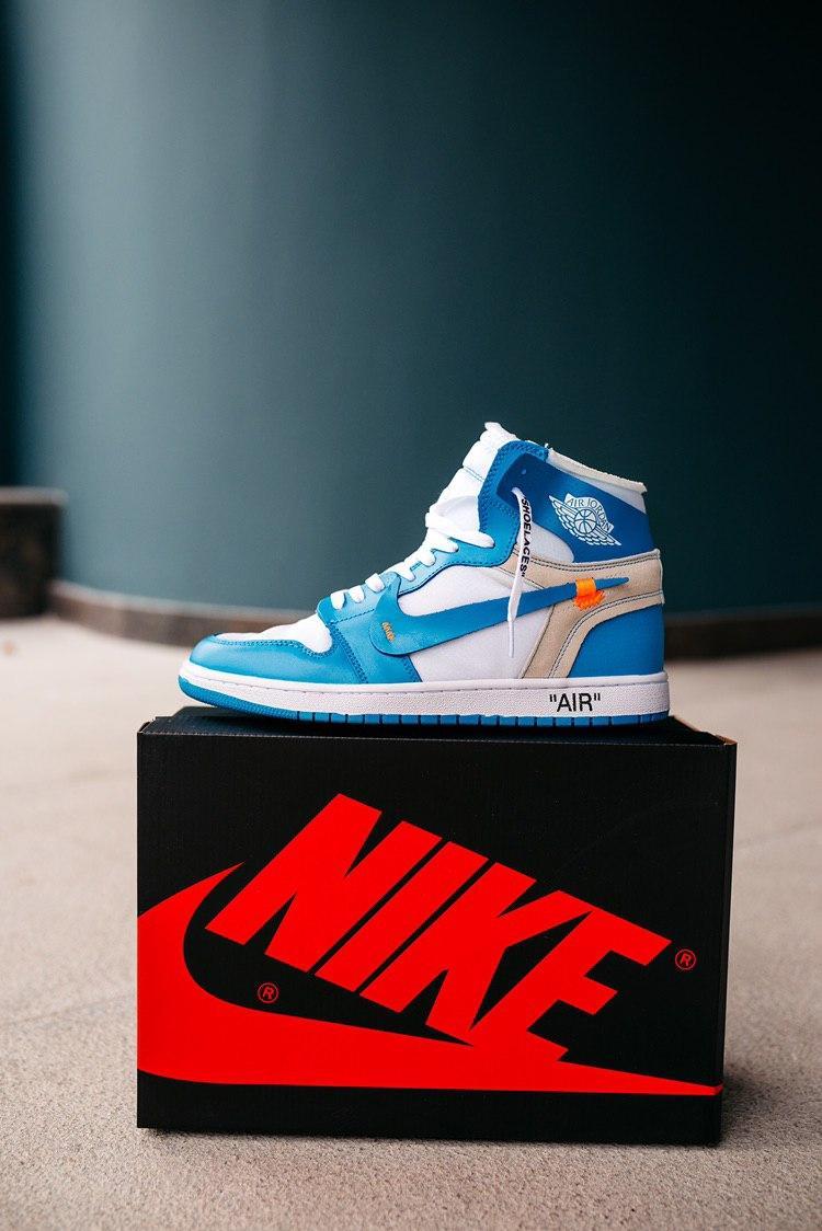 Мужские кроссовки Nike Air Jordan 1 “OFF-WHITE” “Blu” / Найк Аир Джордан 1 Офф-Вайт Белые/Голубые 43
Мужские кроссовки Nike Air Jordan 1 “OFF-WHITE” “Blu” / Найк Аир Джордан 1 Офф-Вайт Белые/Голубые 43